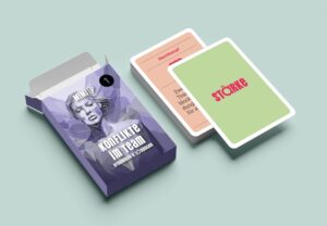 Kartenset MIMI #1 «Konflikte im Team» mit geöffneter Schachtel und Stärkenkarte auf pastellgrünem Hintergrund